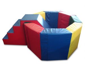 Сухой бассейн разборный восьмиугольный (d-135см, h-40см, b-10см), расчитан на 600 шариков